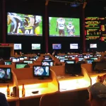 Buchmacher sind sich einig - LAS VEGAS, NEVADA, USA - OCTOBER 20 : Sport betting at Caesar's Palace on October 20, 2013 in Las Vegas, Caesar's Palace hotel opened in 1966 and has a Roman Empire theme.