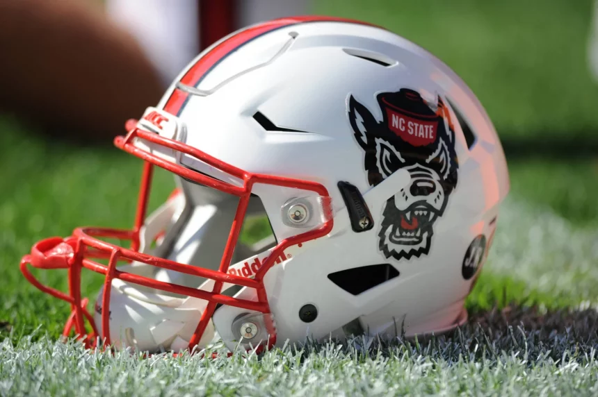 NC State - Coach Sheridan verstorben