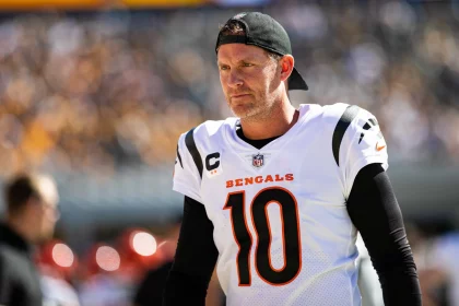 PITTSBURGH, PA - SEPTEMBER 26: Cincinnati Bengals punter Kevin Huber 10 looks on during the game against the Cincinnati Bengals and Pittsburgh Steelers on September 26, 2021 at Heinz Field in Pittsburgh, PA. Photo by Mark Alberti/Icon Sportswire NFL, American Football Herren, USA SEP 26 Bengals at Steelers Icon21092604682