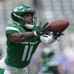 Denzel Mims - NFL, American Football Herren, USA New York Giants at New York Jets, Aug 28, 2022 East Rutherford, New Jersey, USA New York Jets wide receiver Denzel Mims 11 catches the ball before the game against the New York Giants at MetLife Stadium. Mandatory Credit: Vincent Carchietta-USA TODAY Sports, 28.08.2022 12:28:05, 18944512, NPStrans, MetLife Stadium, New York Giants, NFL, New York Jets, Denzel Mims PUBLICATIONxINxGERxSUIxAUTxONLY Copyright: xVincentxCarchiettax 18944512
