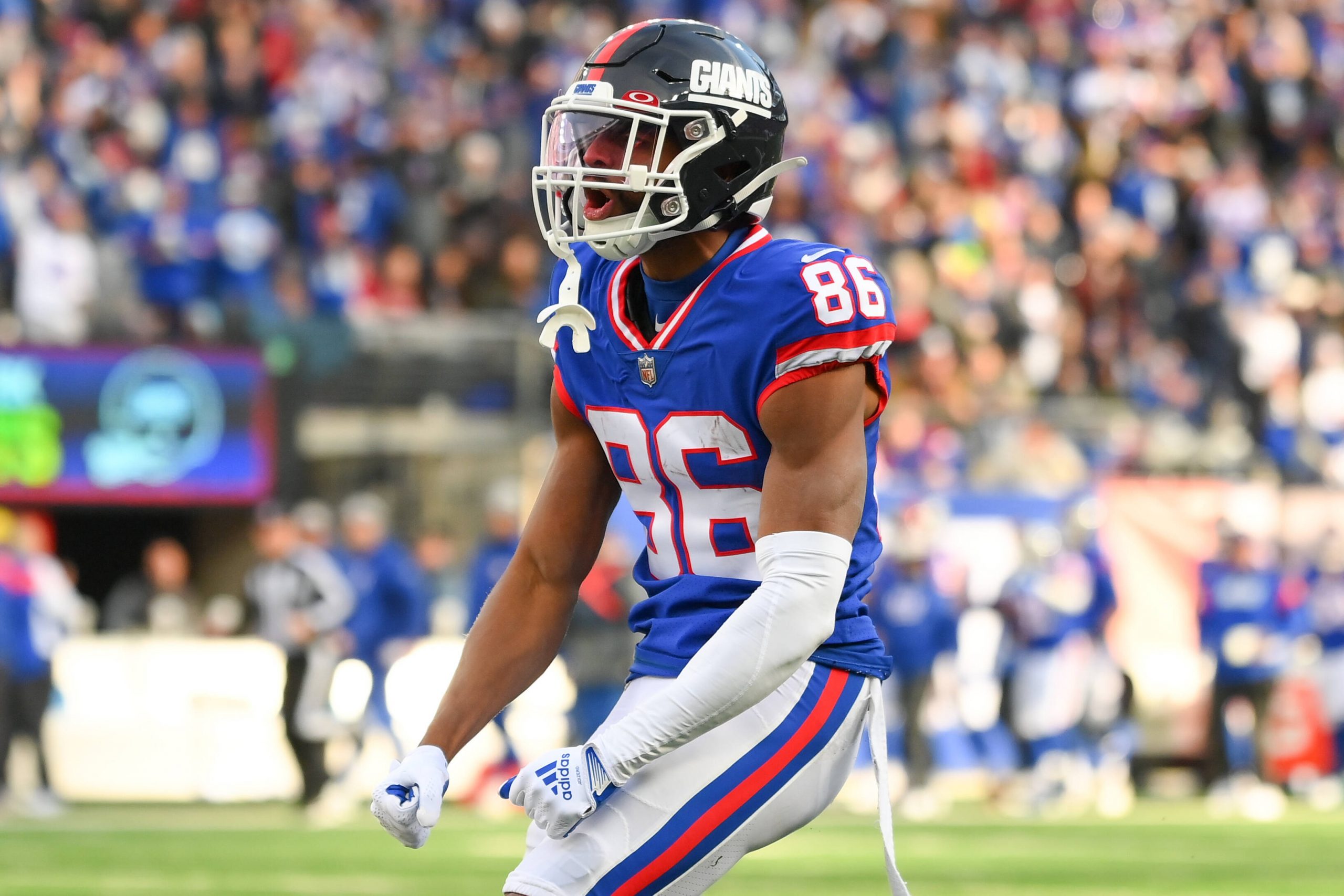 NFL, American Football Herren, USA Washington Commanders at New York Giants Dec 4, 2022 East Rutherford, New Jersey, USA New York Giants wide receiver Darius Slayton 86 reacts to a play against the Washington Commanders during the first half at MetLife Stadium. East Rutherford MetLife Stadium New Jersey USA, EDITORIAL USE ONLY PUBLICATIONxINxGERxSUIxAUTxONLY Copyright: xRichxBarnesx 20221204_ams_ai8_0139