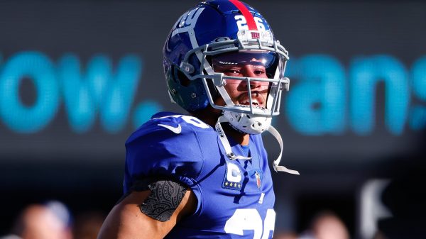 EAST RUTHERFORD, NJ - JANUARY 01: New York Giants running back Saquon Barkley 26 prior to the National Football League game between the New York Giants and the Indianapolis Colts on January 1, 2023 at MetLife Stadium in East Rutherford, New Jersey. Photo by Rich Graessle/Icon Sportswire NFL, American Football Herren, USA JAN 01 Colts at Giants Icon23010112238