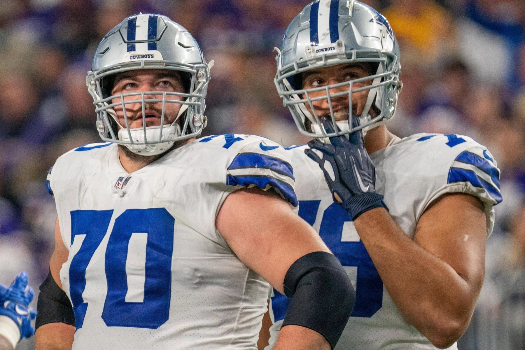 NFL, American Football Herren, USA Dallas Cowboys at Minnesota Vikings, Oct 31, 2021 Minneapolis, Minnesota, USA Dallas Cowboys guard Zack Martin 70 and Dallas Cowboys offensive tackle Terence Steele 78 look at a replay late in the game against the Minnesota Vikings at U.S. Bank Stadium. Mandatory Credit: Matt Blewett-USA TODAY Sports, 31.10.2021 21:11:48, 17089960, Terence Steele, NFL, U.S. Bank Stadium, Minnesota Vikings, Zack Martin, Dallas Cowboys PUBLICATIONxINxGERxSUIxAUTxONLY Copyright: xMattxBlewettx 17089960