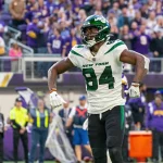 FootballR - NFL - Verwendete Schlüsselwörter: Fußballspieler, Laufen

Ein Fußballspieler sprintet über das Spielfeld.