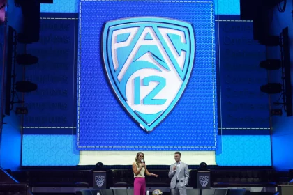 NCAA, College League, USA Football: Pac-12 Media Day Jul 21, 2023 Las Vegas, NV, USA Pac-12 Network reporter Ashley Adamson left and analyst Yogi Roth during Pac-12 Media Day at Resorts World Las Vegas. t Las Vegas NV USA, EDITORIAL USE ONLY PUBLICATIONxINxGERxSUIxAUTxONLY Copyright: xKirbyxLeex 20230721_neb_al2_095