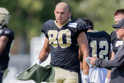 NFL, American Football Herren, USA New Orleans Saints Training Camp Jul 31, 2023 Metairie, LA, USA New Orleans Saints tight end Jimmy Graham 80 during training camp at the Ochsner Sports Performance Center. Metairie Ochsner Sports Performance Center LA USA, EDITORIAL USE ONLY PUBLICATIONxINxGERxSUIxAUTxONLY Copyright: xStephenxLewx 20230731_jla_la1_096