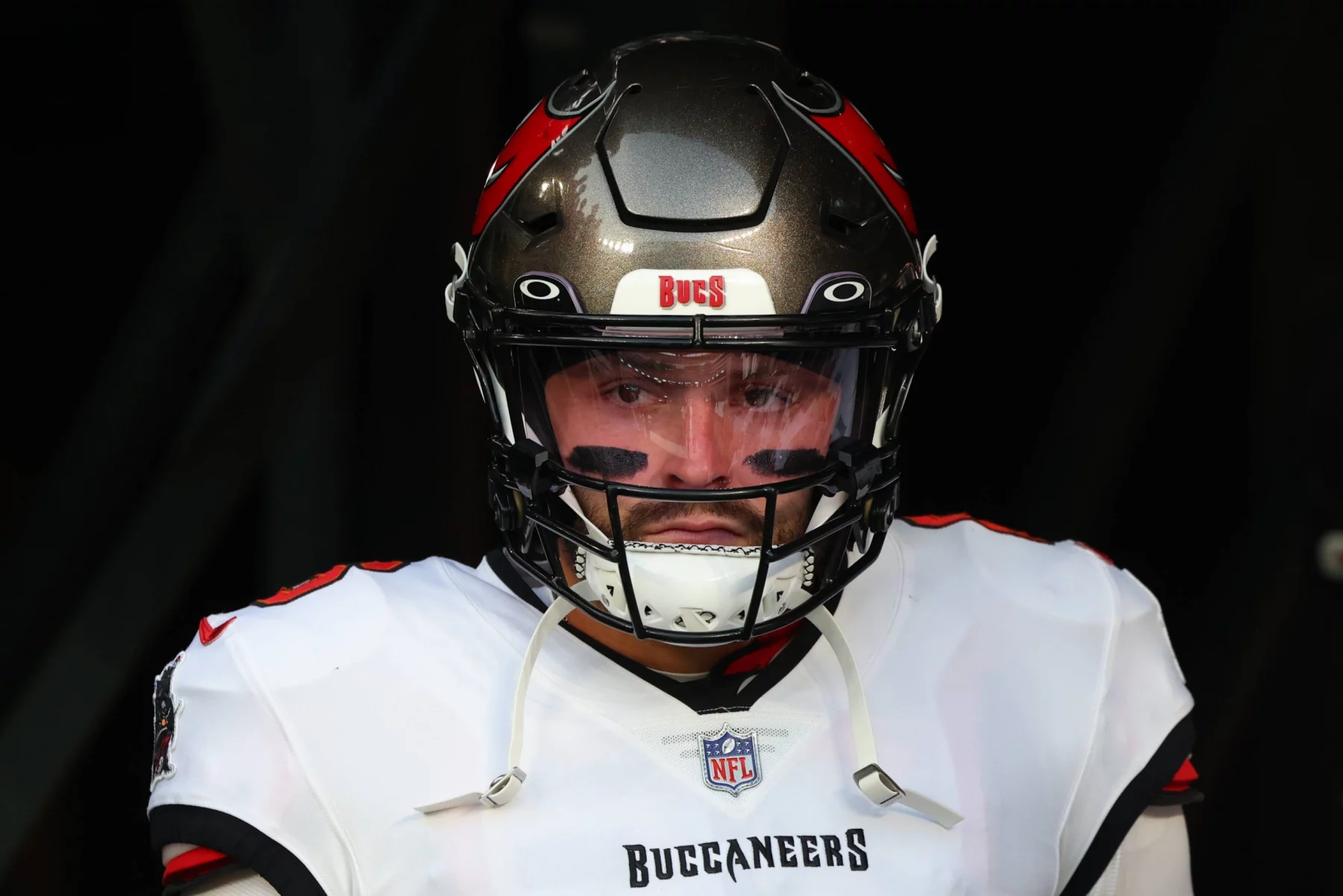 NFL, American Football Herren, USA Preseason-Tampa Bay Buccaneers at New York Jets Aug 19, 2023 East Rutherford, New Jersey, USA Tampa Bay Buccaneers quarterback Baker Mayfield 6 waits in the tunnel before the start of the first half against the New York Jets at MetLife Stadium. East Rutherford MetLife Stadium New Jersey USA, EDITORIAL USE ONLY PUBLICATIONxINxGERxSUIxAUTxONLY Copyright: xEdxMulhollandx 20230819_tbs_se8_068