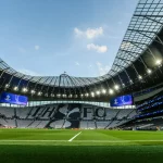 FootballR - NFL - Das Tottenham Hotspur-Stadion, „Heimat der NFL“ im Vereinigten Königreich, präsentiert sein Inneres.