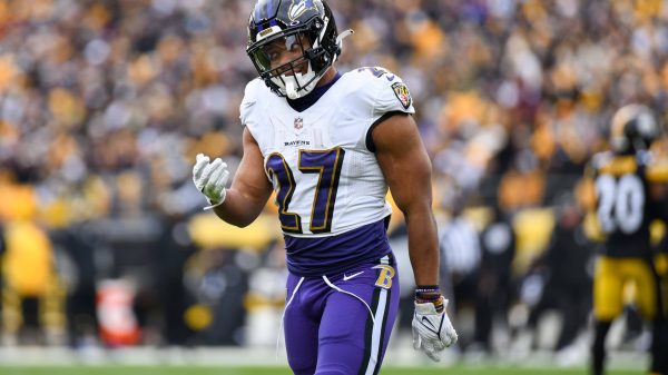 FootballR - NFL - Die Saison des Spielers der Baltimore Ravens endet wegen eines Achillessehnenrisses.