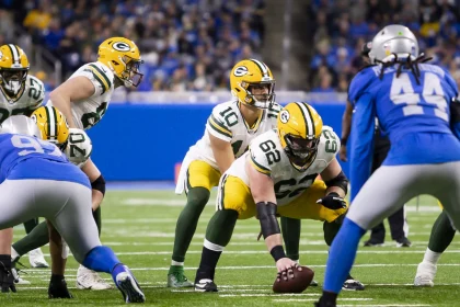 FootballR - NFL im TV - Dein TV und Streaming Plan in Woche 14 - NFL Woche 9 - Streamen Sie das Spiel Green Bay Packers gegen Detroit Lions auf DAZN.