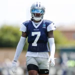 FootballR - NFL - Dallas Cowboys-Quarterback Diggs verletzte sich beim Training und verpasste den Rest der Saison.