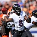 FootballR - NFL - Lamar Jackson und die Baltimore Ravens spielen gegen die Cleveland Browns.