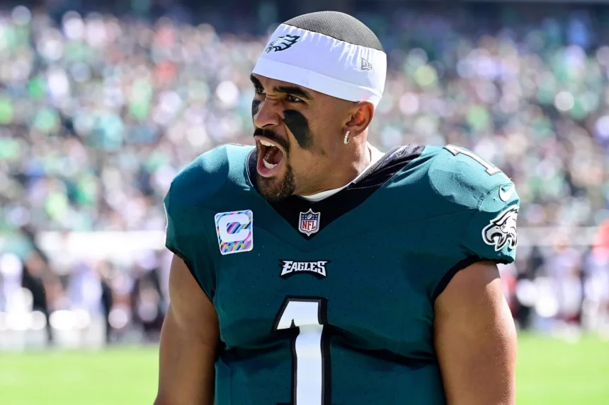 Spieltag 3 - NFL - Der Spieler der Philadelphia Eagles, Jalen Hurts, schreit auf dem NFL-Feld. RTL NFL Programm - Bye Week Woche 10