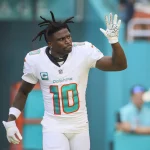 NFL - Dolphins mit Verletzungsproblemen - Tyreek Hill im Anflug auf Deutschland und vor seinem ersten Duell mit den Chiefs (seit dem Trade)