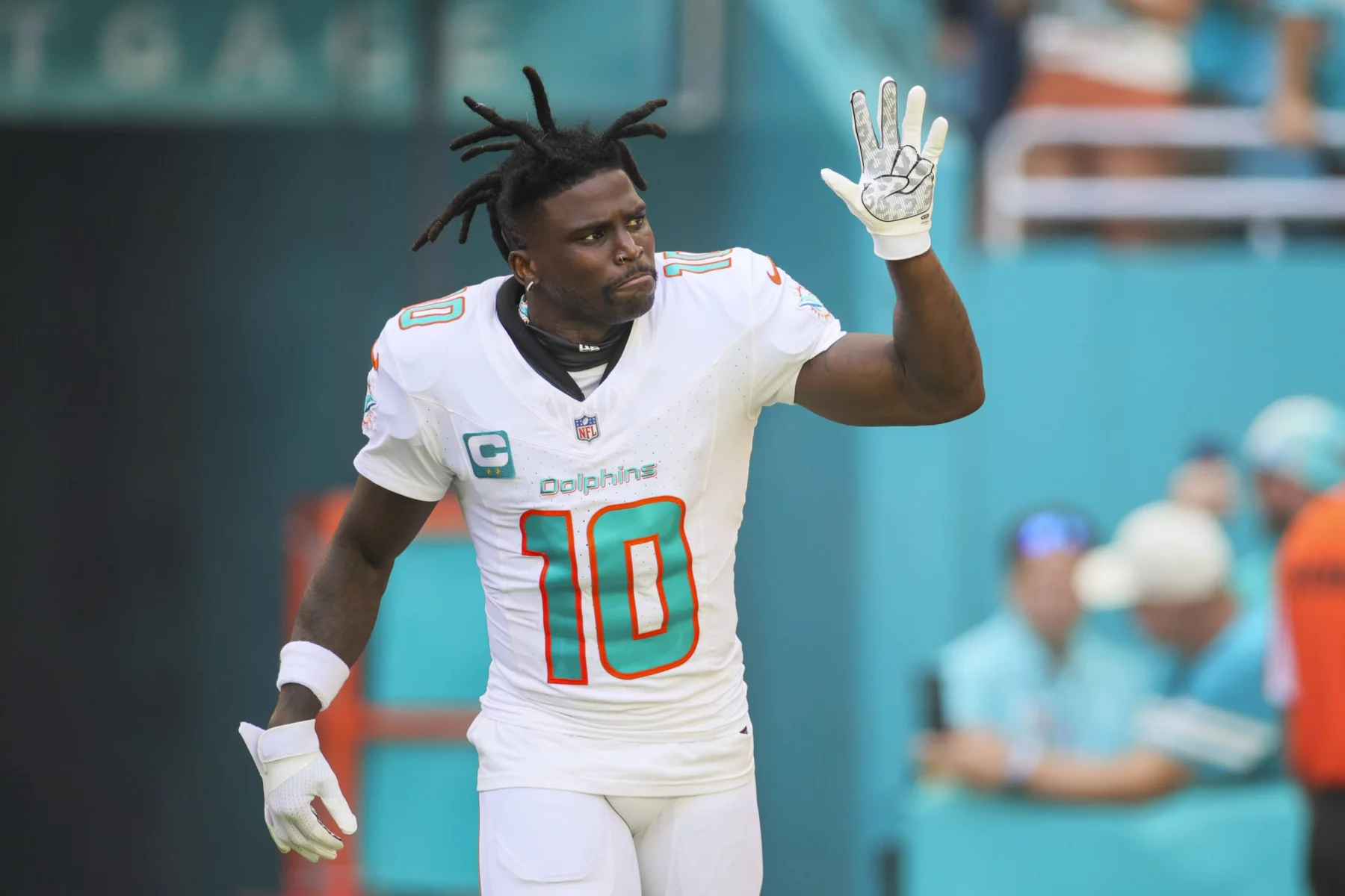 NFL - Dolphins mit Verletzungsproblemen - Tyreek Hill im Anflug auf Deutschland und vor seinem ersten Duell mit den Chiefs (seit dem Trade)