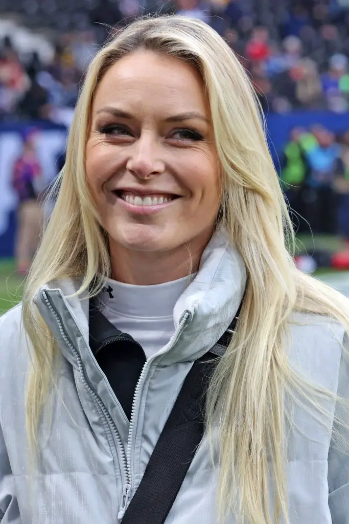 FootballR - NFL - Skilegende Lindsey Vonn zu Besuch in Frankfurt , New England Patriots - Indianapolis Colts , NFL, American Football Herren, USA German Games 2023 Frankfurt, American Football, 12.11.2023, - *** Ski legend Lindsey Vonn visits Frankfurt , New England Patriots Indianapolis Colts , NFL German Games 2023 Frankfurt, American Football, 12 11 2023,