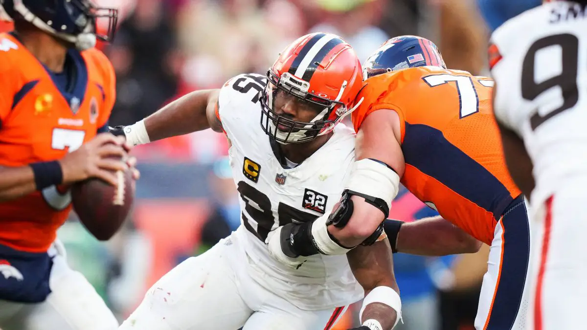 FootballR - NFL - Die Cleveland Browns treffen auf die Denver Broncos, zeigen Verletzungspech und unterstreichen Garretts Wirkung.