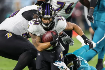 FootballR - NFL - Keaton Mitchell - Erleben Sie mit uns ein spannendes Match zwischen den Baltimore Ravens und den Jacksonville Jaguars!