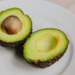 Photo Die Bedeutung von Proteinen in der Ernährung eines Fitness-Enthusiasten