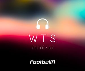 FootballR - NFL - Eine Grafik für „wts Podcast“ mit weißem Text und Kopfhörersymbol zentriert über einem lebendigen, verschwommenen Hintergrund mit Farbverlauf, die für einen Podcast wirbt, der wahrscheinlich mit Fußball- oder Sportkommentaren zu tun hat. Diese Beschreibung wurde automatisch generiert.