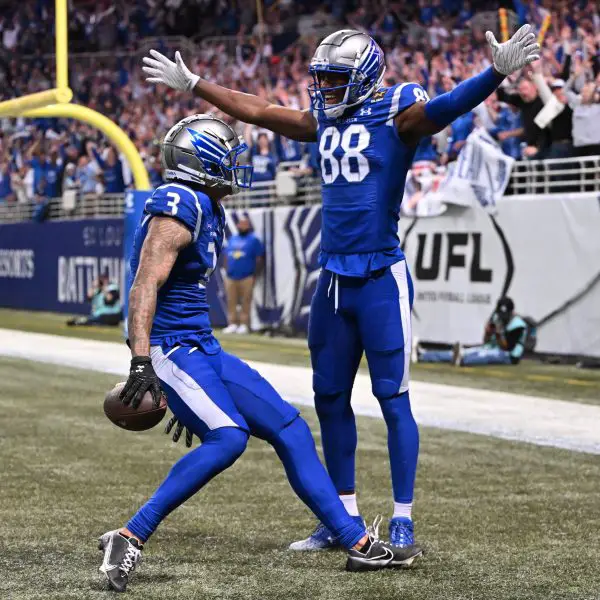 April 6, 2024, St. Louis, Missouri, USA: St. Louis Battlehawks wide receiver HAKEEM BUTLER 88 and wide receiver MARCELL ATEMAN 3 celebrate scoring the team s first touchdown in their home opener against the Arlington Renegades at The Dome at America s Center in St. Louis. St. Louis USA - ZUMAw214 20240406_zsp_w214_002 Copyright: xSvenxWhitex