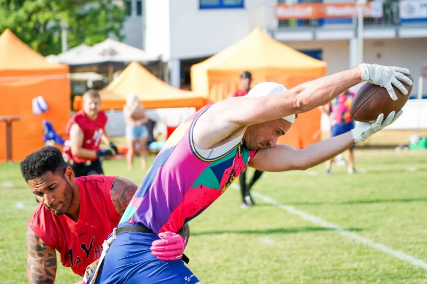 Tauchen Sie ein in die Flagfootball-Weltmeisterschaft 2024. Erfahren Sie, welche Nationen um den begehrten Titel kämpfen. Mayham vs. Lichtenberg Lions - Mörfelden-Walldorf 10.06.2023: Big Bowl XV *** Mayham vs Lichtenberg Lions Mörfelden Walldorf 10 06 2023 Big Bowl XV