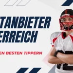 Ein Fußballspieler in rot-weißer Ausrüstung steht mit verschränkten Armen da. Der Text lautet in fetten Buchstaben „WETTANBIETER ÖSTERREICH“ und „VON DEN BESTEN TIPPERN“. Der Hintergrund weist diagonale rote und blaue Linien auf, die für einen dynamischen Look sorgen. Diese Beschreibung wurde mit der FootballR KI automatisch generiert.